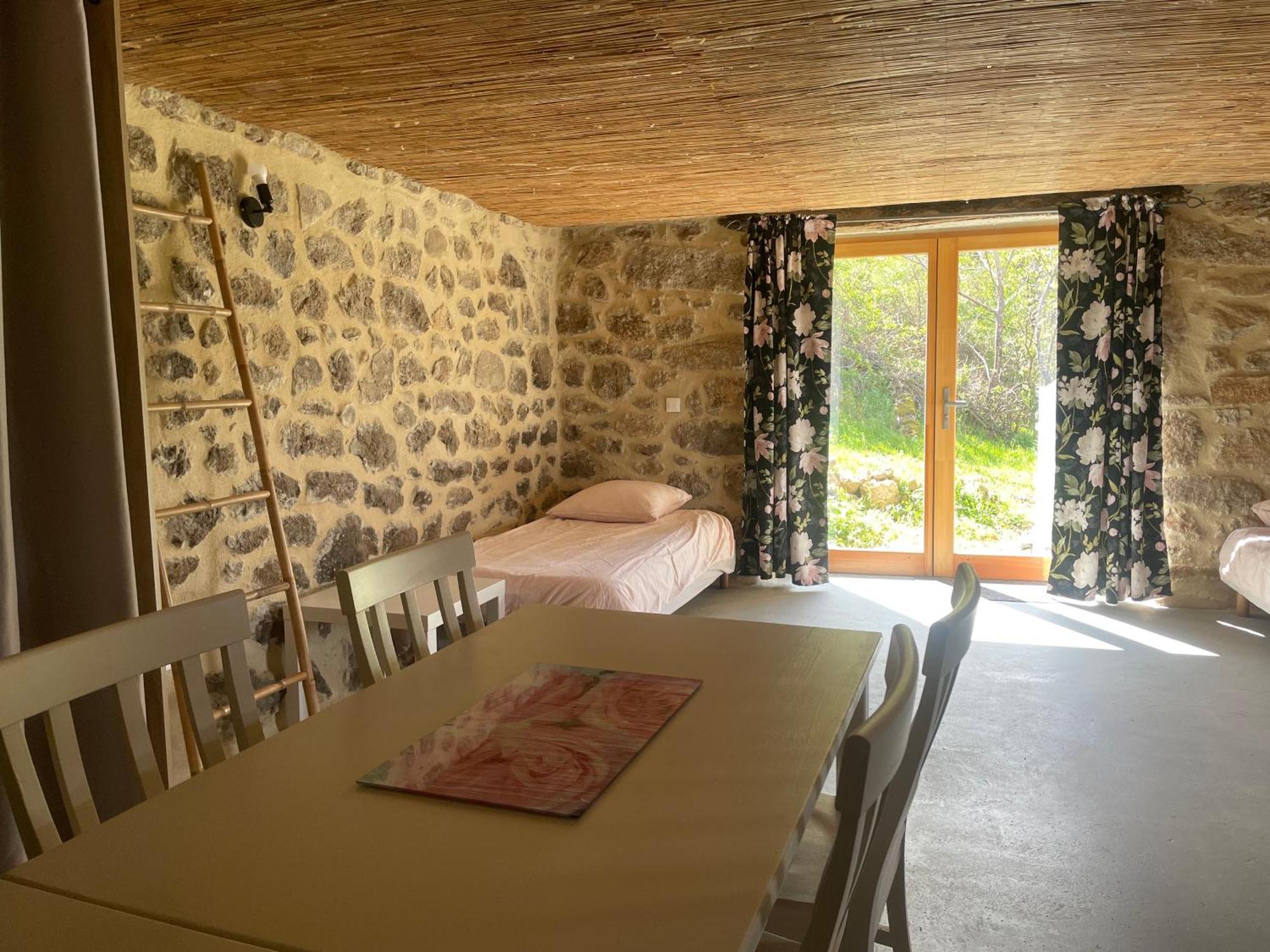 Bed and Breakfast La Beatitude Malaurier Экстерьер фото